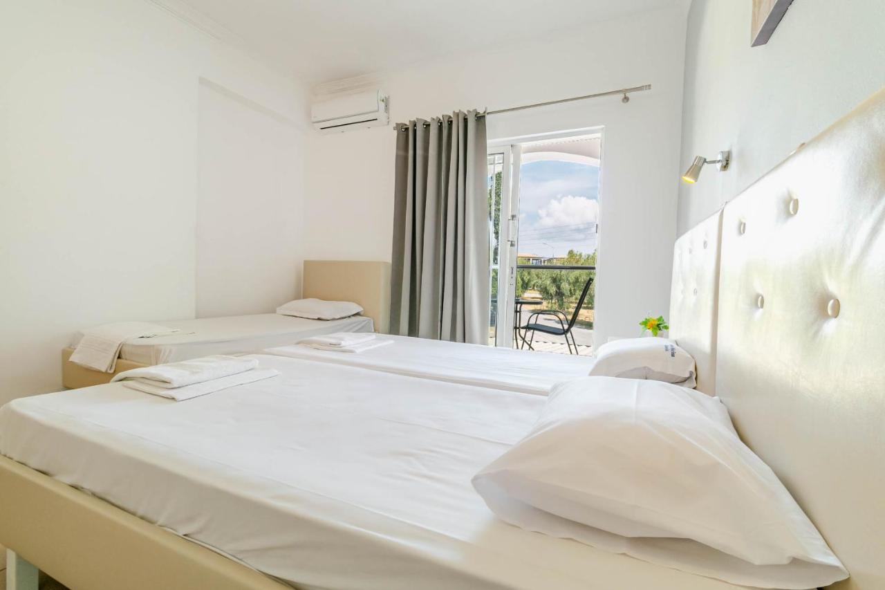 Porto Marina Aparthotel Gouviá Eksteriør bilde